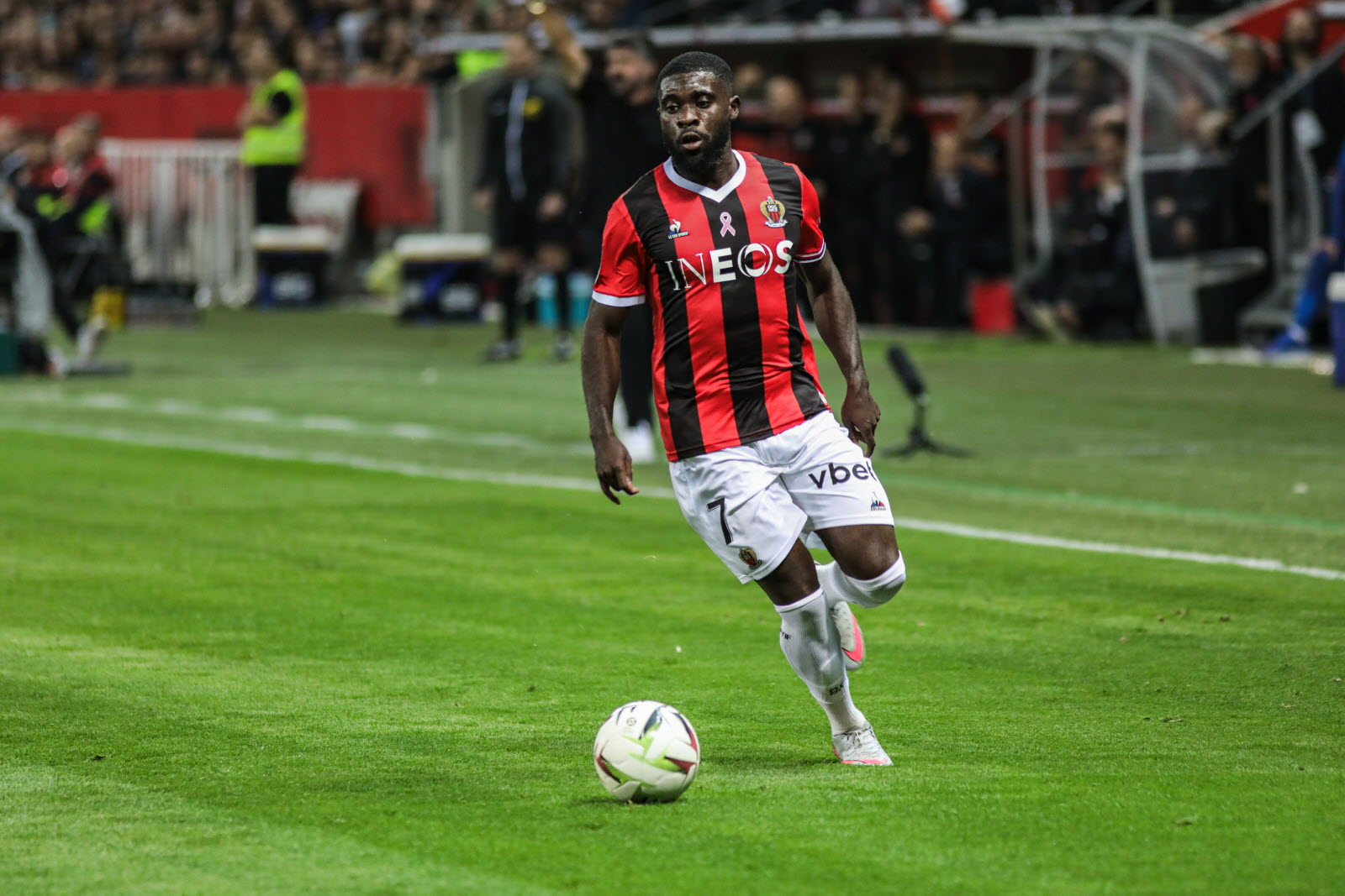 Jeremie Boga con la maglia del Nizza