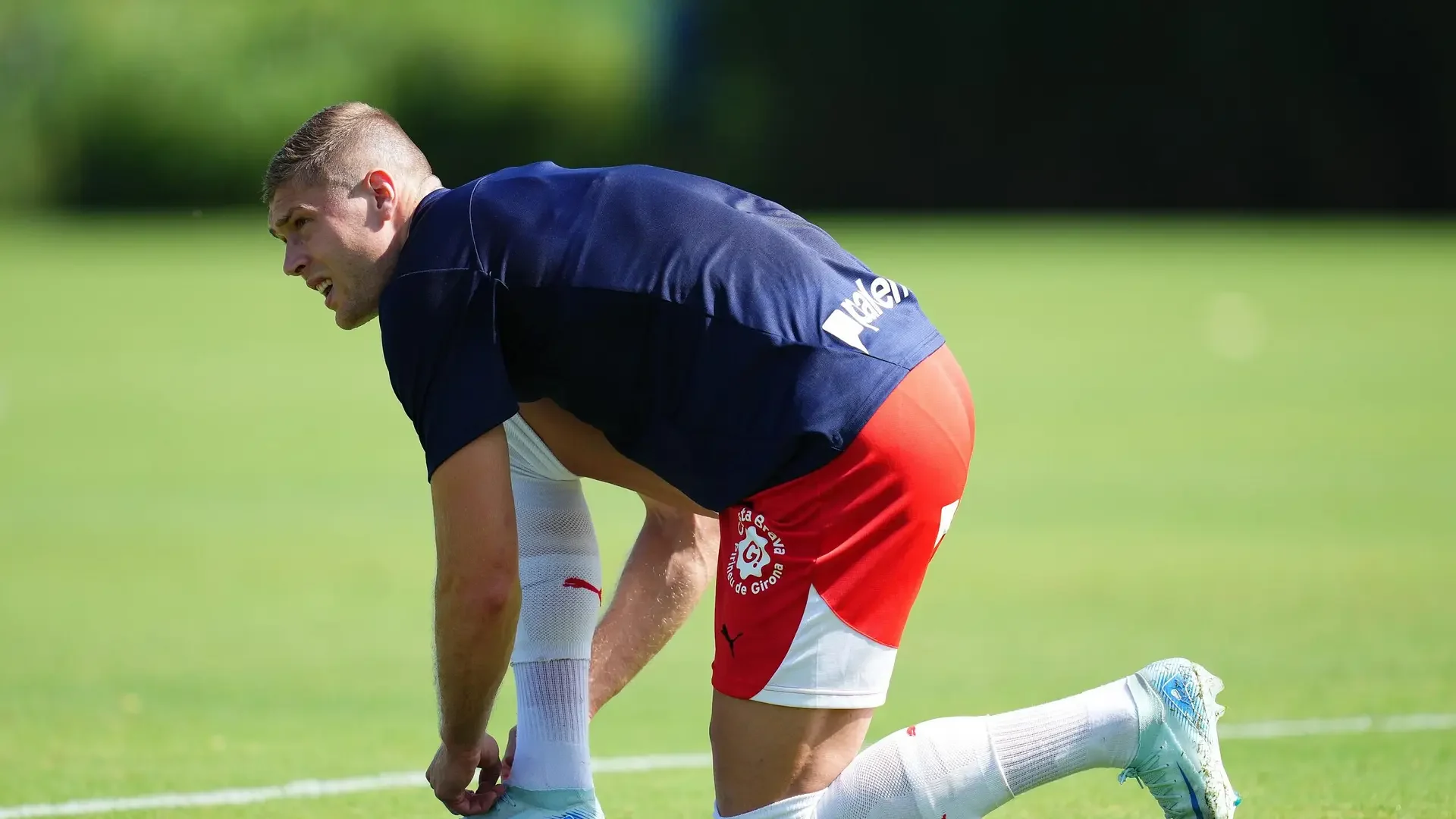 Artem Dovbyk in allenamento con il Girona