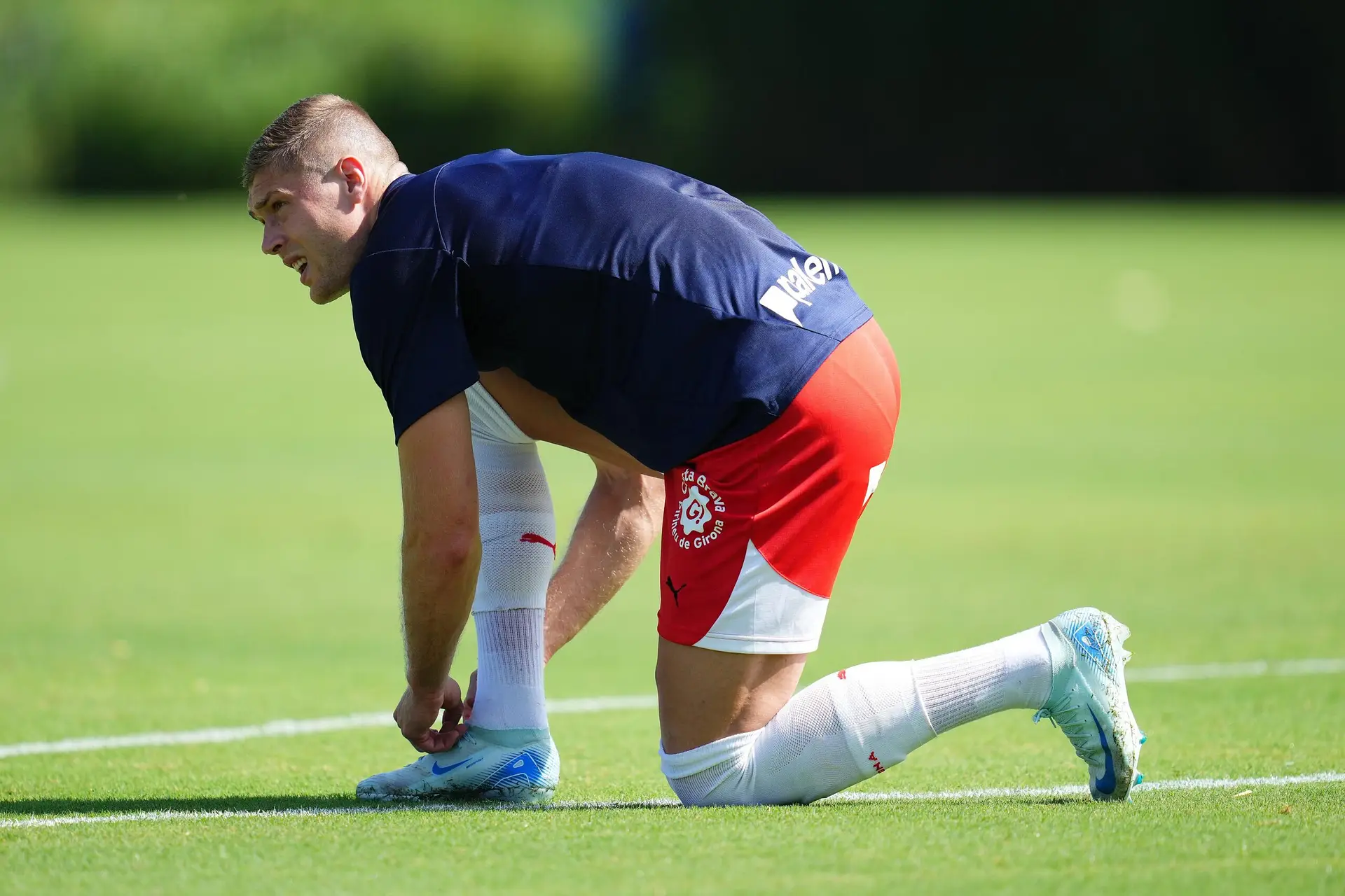 Artem Dovbyk in allenamento con il Girona