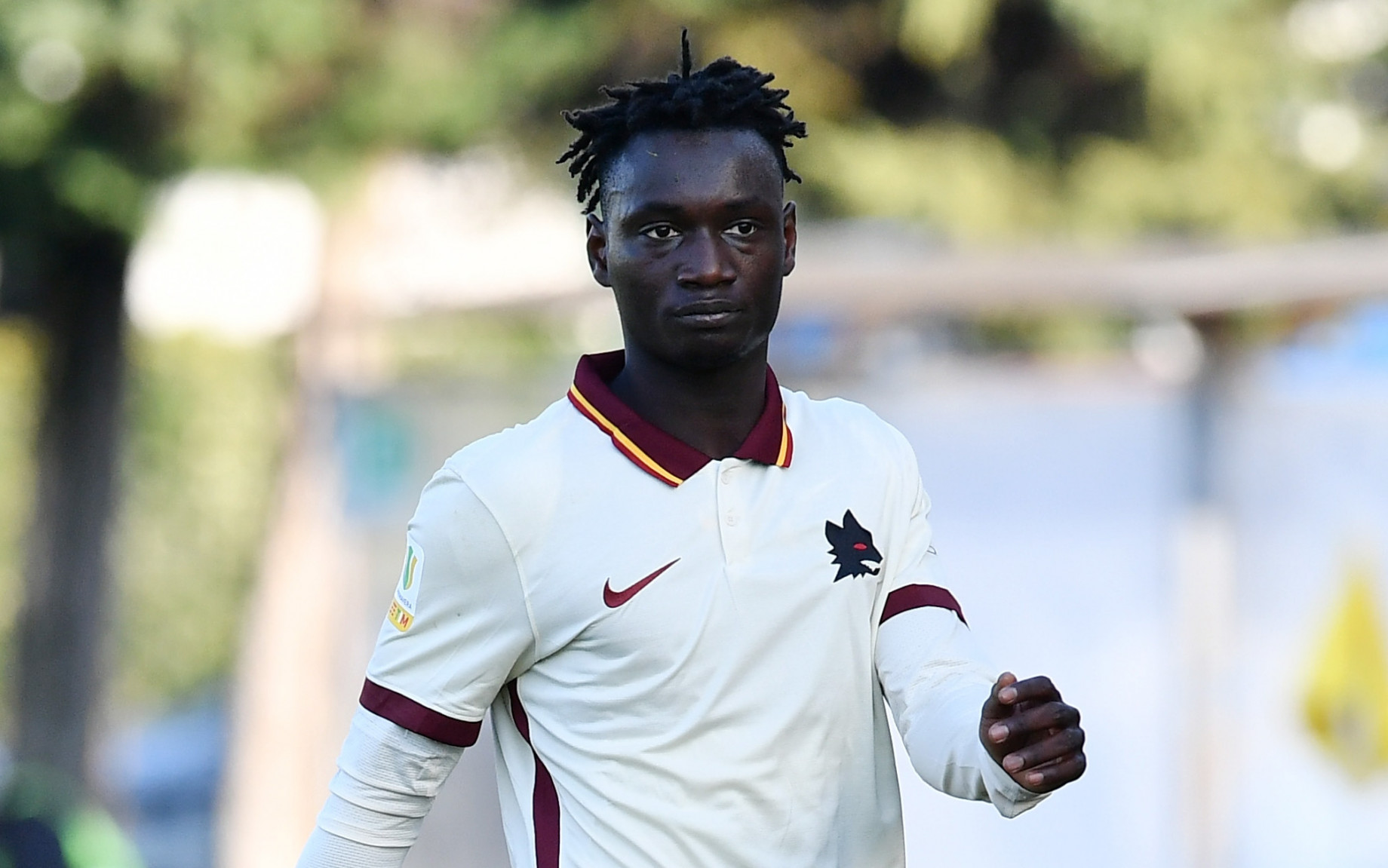 Ebrima Darboe con la maglia della Roma